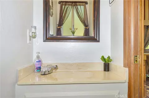 Bath - 23641 Manzanita, Crestline, CA 92325 photo 2 of 7