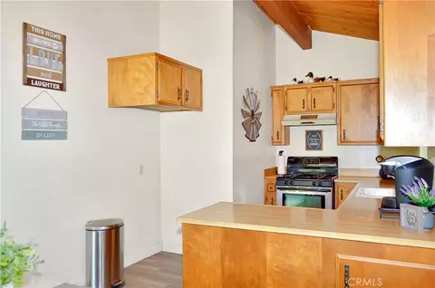 Kitchen - 23641 Manzanita, Crestline, CA 92325 photo 1 of 5