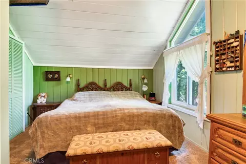 Bedroom - 9091 Mountain View Dr, Forest Falls, CA 92339 photo 1 of 7