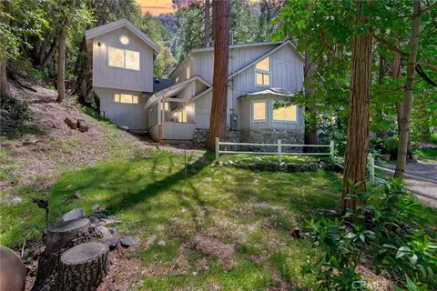 Exterior - 9091 Mountain View Dr, Forest Falls, CA 92339 photo 8 of 17