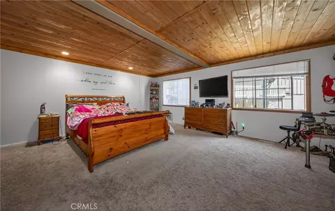 Bedroom - 30949 Wild Oak, Running Springs, CA 92382 photo 3 of 3