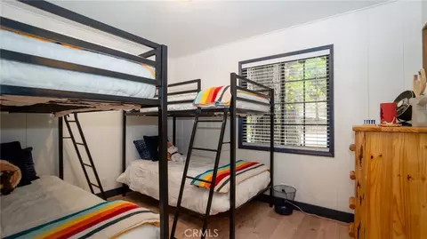 Bedroom - 27820 Rainbow Dr, Lake Arrowhead, CA 92352 photo 1 of 6