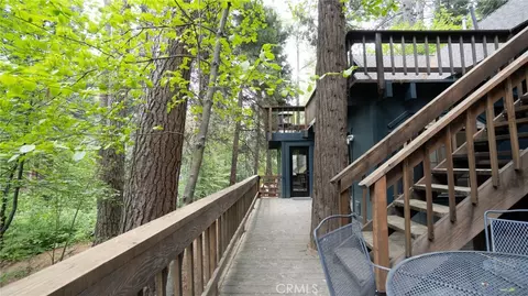 Exterior - 27820 Rainbow Dr, Lake Arrowhead, CA 92352 photo 8 of 15