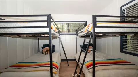 Bedroom - 27820 Rainbow Dr, Lake Arrowhead, CA 92352 photo 2 of 6