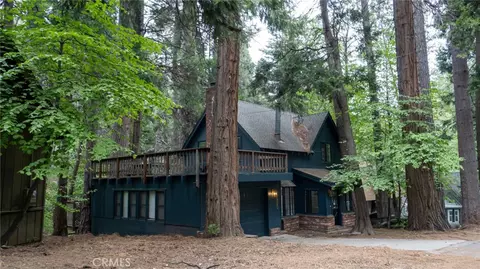 27820 Rainbow Dr, Lake Arrowhead, CA 92352