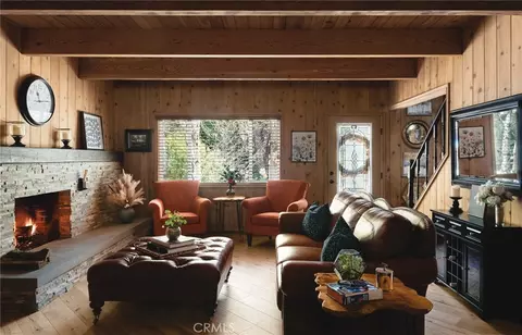 316 Corona Cir, Lake Arrowhead, CA 92352