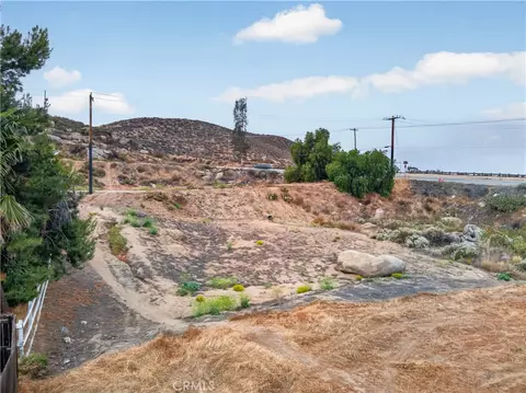 27560 Summit, Menifee, CA 92585 photo 4