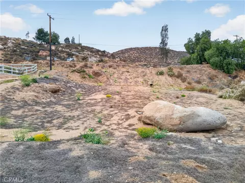 27560 Summit, Menifee, CA 92585 photo 7