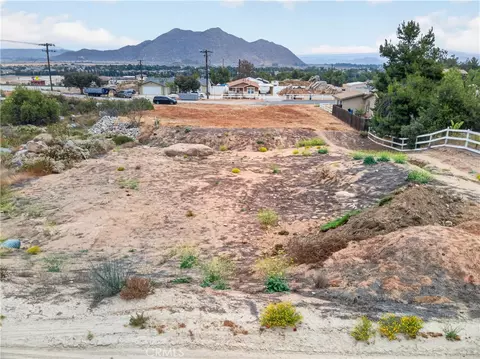 27560 Summit, Menifee, CA 92585 photo 6