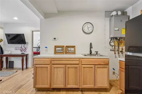 Kitchen - 771 Silver Tip Dr, Big Bear Lake, CA 92315 photo 7 of 7