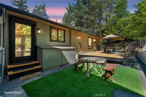 Exterior - 771 Silver Tip Dr, Big Bear Lake, CA 92315 photo 5 of 7