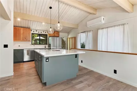 Kitchen - 771 Silver Tip Dr, Big Bear Lake, CA 92315 photo 4 of 9