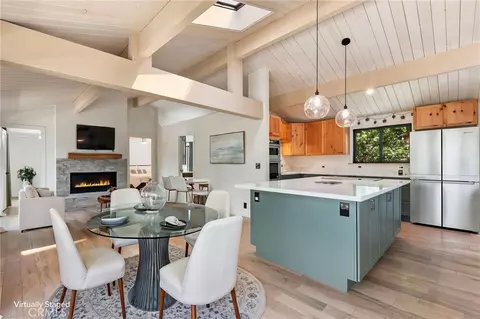Kitchen - 771 Silver Tip Dr, Big Bear Lake, CA 92315 photo 1 of 9