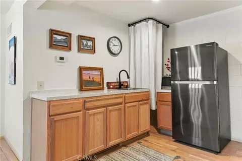 Kitchen - 771 Silver Tip Dr, Big Bear Lake, CA 92315 photo 9 of 9