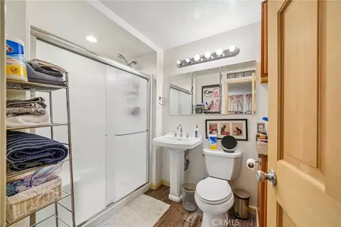 Bath - 771 Silver Tip Dr, Big Bear Lake, CA 92315 photo 4 of 4