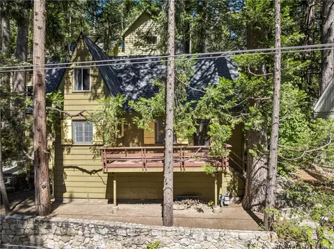 Exterior - 404 Hillside, Lake Arrowhead, CA 92352 photo 5 of 9