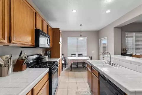 Kitchen - 1474 Albillo Loop, Perris, CA 92571 photo 3 of 3