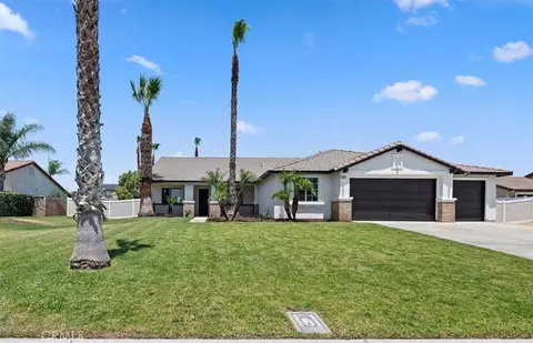 9985 Willowbrook Rd, Jurupa Valley, CA 92509