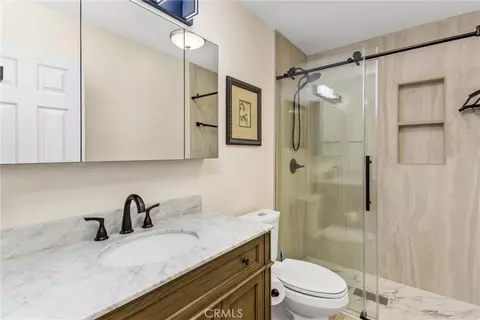 Bath - 7101 Lemon Grass Ave, Eastvale, CA 92880 photo 1 of 1