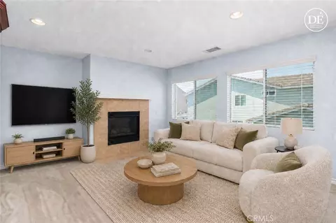 Living - 7101 Lemon Grass Ave, Eastvale, CA 92880 photo 5 of 6