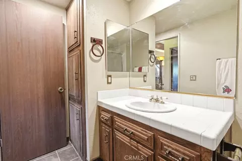 Bath - 320 Delle, Crestline, CA 92325 photo 4 of 4
