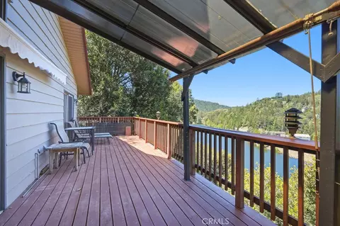 Exterior - 320 Delle, Crestline, CA 92325 photo 4 of 8