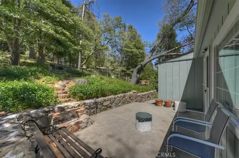 Exterior - 23720 Hillside, Crestline, CA 92325 photo 3 of 11