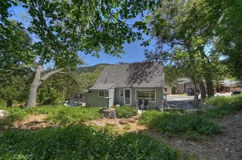 Exterior - 23720 Hillside, Crestline, CA 92325 photo 4 of 11