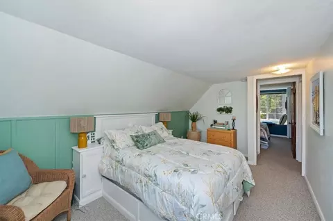 Bedroom - 23720 Hillside, Crestline, CA 92325 photo 2 of 7