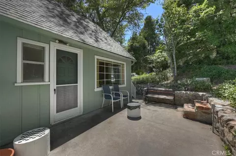 Exterior - 23720 Hillside, Crestline, CA 92325 photo 2 of 11