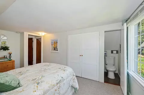 Bedroom - 23720 Hillside, Crestline, CA 92325 photo 3 of 7