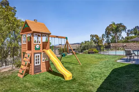 Exterior - 13596 Mesa Crest Dr, Yucaipa, CA 92399 photo 5 of 8
