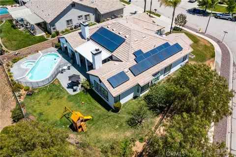 View/Area - 13596 Mesa Crest Dr, Yucaipa, CA 92399 photo 3 of 9