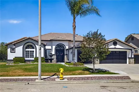 Exterior - 13596 Mesa Crest Dr, Yucaipa, CA 92399 photo 2 of 8