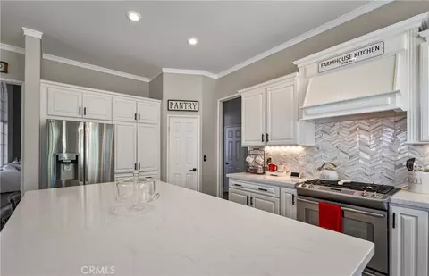 Kitchen - 13596 Mesa Crest Dr, Yucaipa, CA 92399 photo 5 of 5