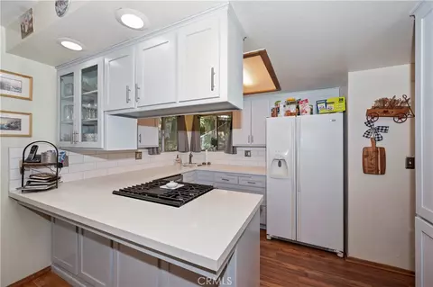 32801 Encina Dr, Arrowbear, CA 92382