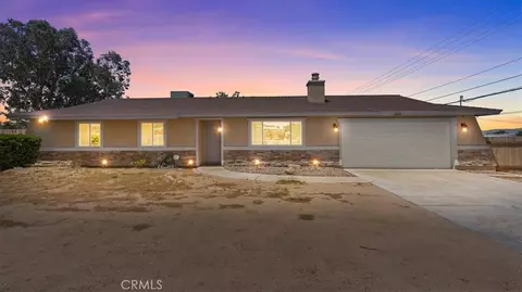 18298 Danbury, Hesperia, CA 92345