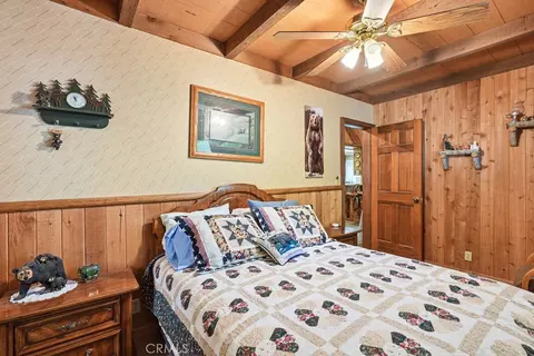 Bedroom - 23807 Wildwood, Crestline, CA 92325 photo 3 of 6