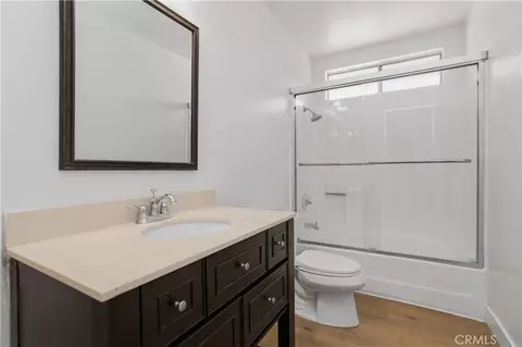 Bath - 11 Fairside, Irvine, CA 92614 photo 1 of 3
