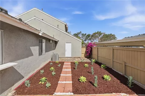 Exterior - 11 Fairside, Irvine, CA 92614 photo 8 of 9