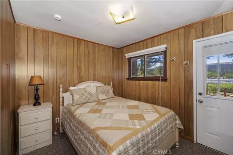Bedroom - 39605 Lake, Big Bear Lake, CA 92315 photo 4 of 8