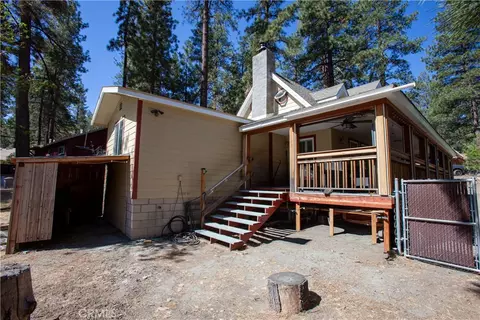 Exterior - 5881 Lone Pine Cyn, Wrightwood, CA 92397 photo 8 of 13