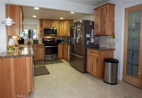 Kitchen - 5881 Lone Pine Cyn, Wrightwood, CA 92397 photo 1 of 2