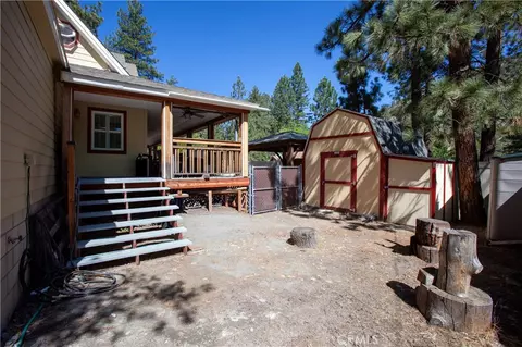Exterior - 5881 Lone Pine Cyn, Wrightwood, CA 92397 photo 4 of 13