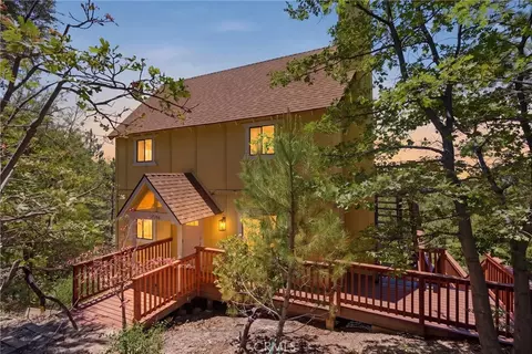 27356 Matterhorn Dr, Lake Arrowhead, CA 92352