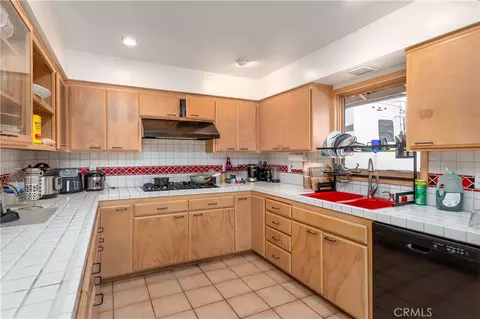 Kitchen - 4967 Chapala, Riverside, CA 92507 photo 1 of 2