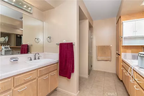 Bath - 4967 Chapala, Riverside, CA 92507 photo 1 of 4