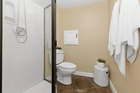 Bath - 700 E Ocean #601, Long Beach, CA 90802 photo 2 of 5