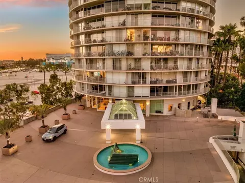 Exterior - 700 E Ocean #601, Long Beach, CA 90802 photo 2 of 14