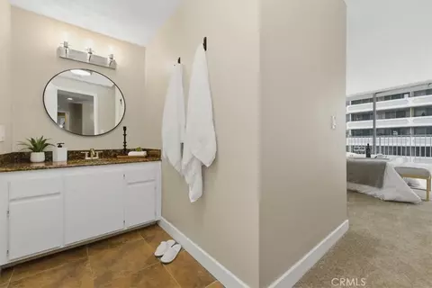 Bath - 700 E Ocean #601, Long Beach, CA 90802 photo 3 of 5